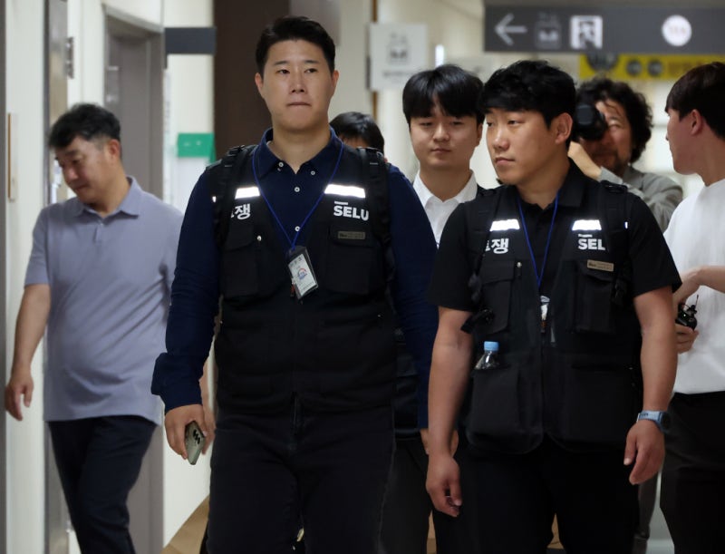 성과급을 지역화폐로?…삼성전자 노조 "국회의원 세비부터 적용하라"