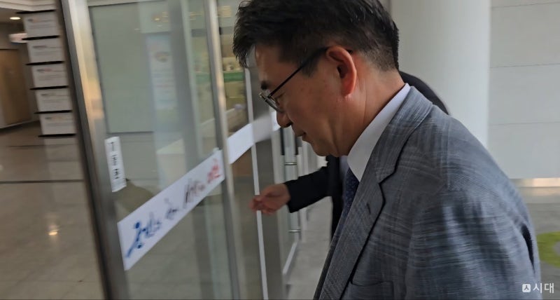 안병윤 <b>예천군수</b> 구속영장 기각