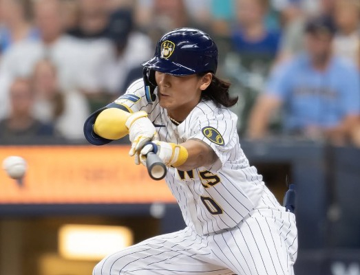 <b>배지환</b>, 밀워키 이적과 동시에 <b>번트 안타</b>…MLB 복귀 신고