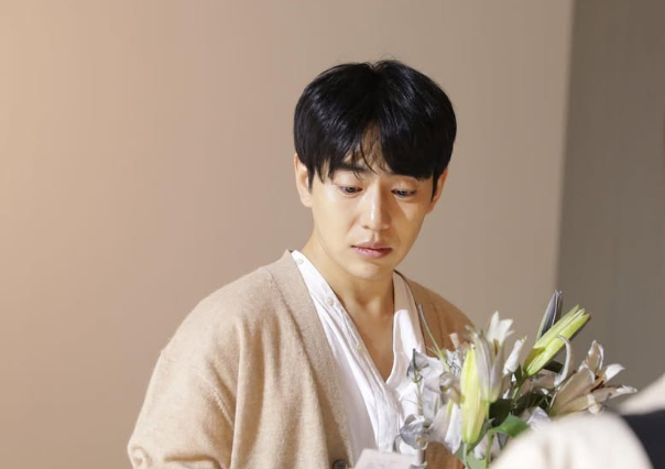 <b>안용준</b>, <b>4억대 사기</b> 혐의 <b>피소</b>…전 소속사 "톱 아이돌까지 거론"