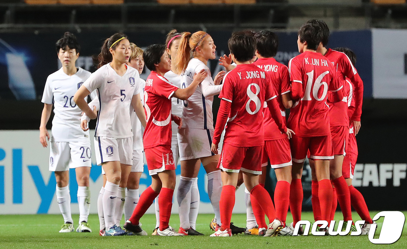 [<b>동아시안컵</b>] 말싸움도 지기 싫었던 남북대결, 조소현이 전한 뒷얘기