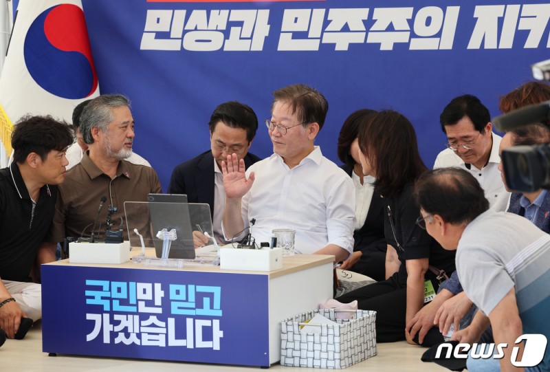 이재명 "자식 잃은 부모 이기려 드는 정권 결코 오래 못가"