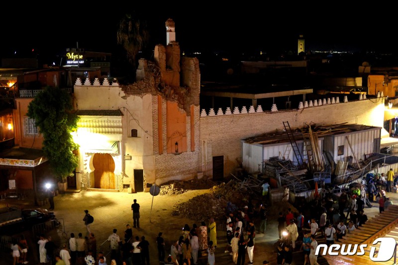 "광장에 나와 밤을 지새워요"…'2000명 사망' <b>모로코</b> 지진 공포 여전(종합)