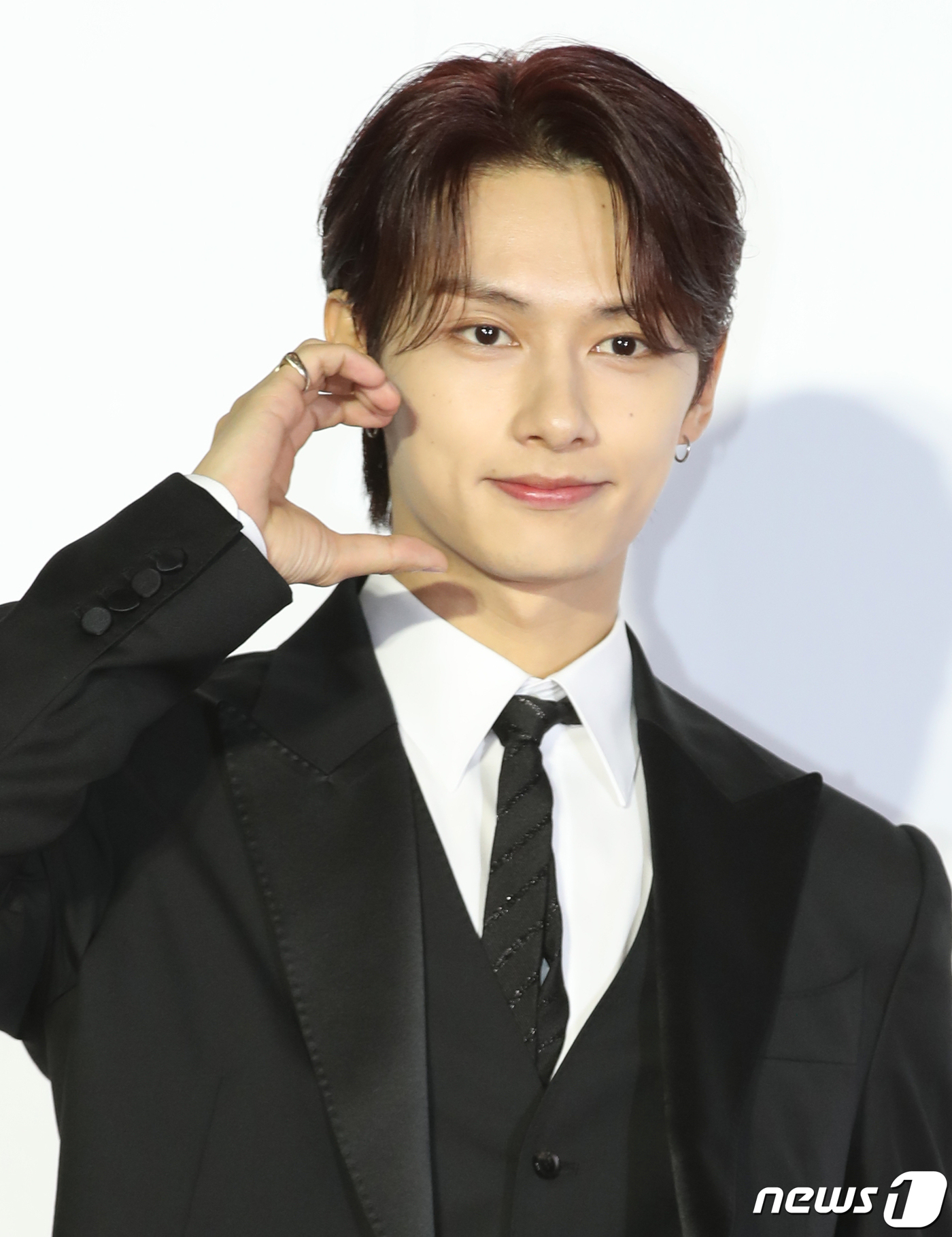 '<b>무빙</b>' 아시아콘텐츠어워즈 최고 작품상…류승룡 주연상 등 6관왕(종합...