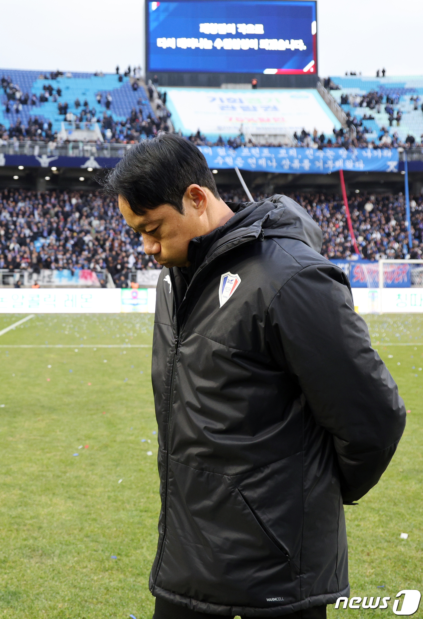 <b>강등</b> 충격에 빠진 <b>염기훈 감독대행</b>