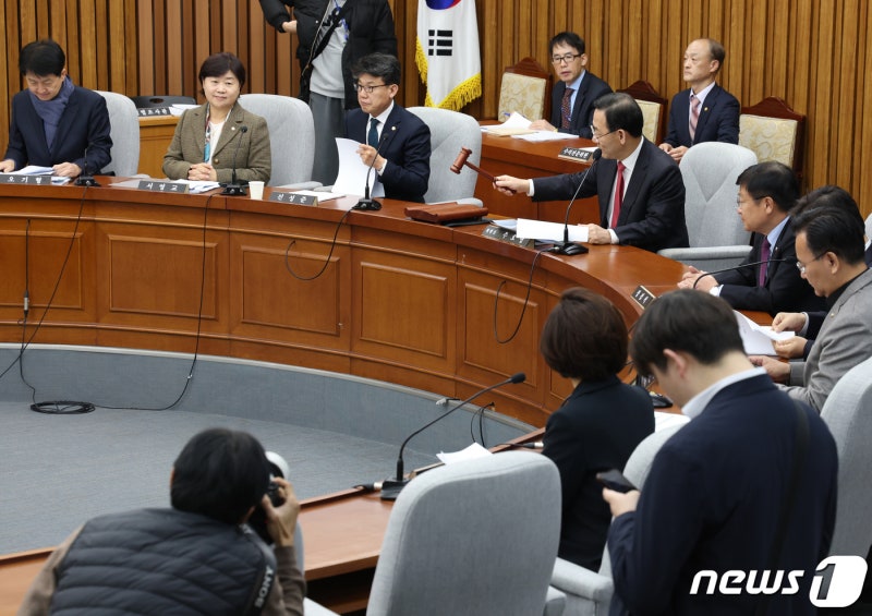 <b>조희대 대법원장 임명동의안</b> 국회 통과…74일만에 사법공백 해소