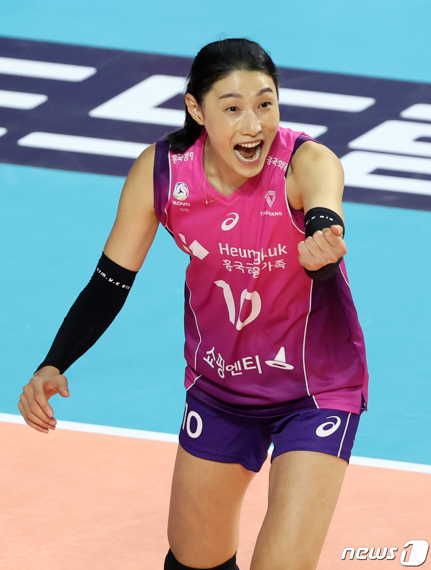 '<b>배구</b> 여제' <b>김연경</b>, V리그 <b>올스타</b> 선발…2시즌 연속·통산 3번째 최다 득표