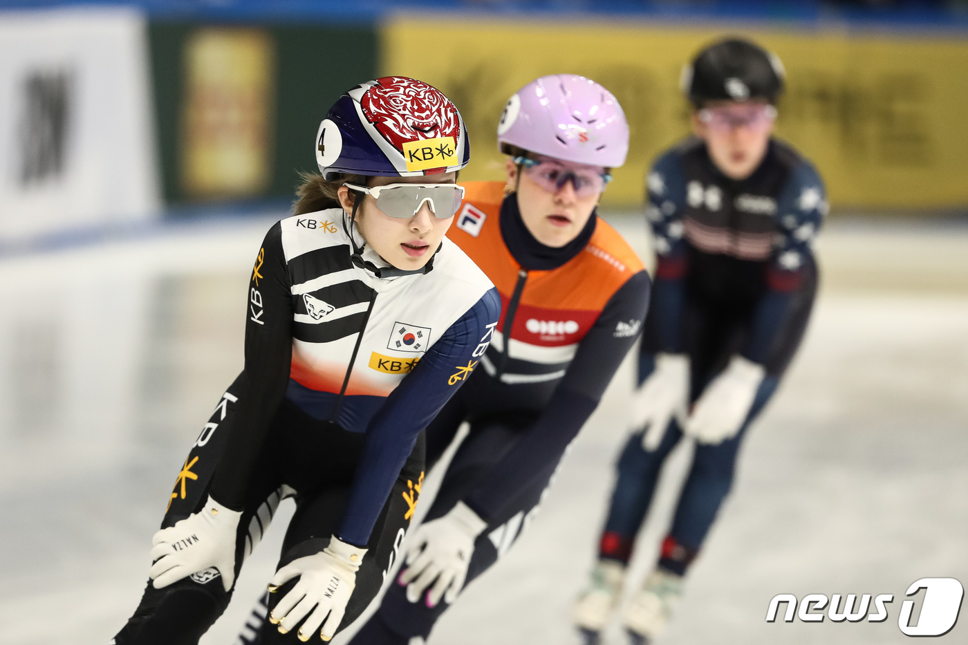 '여자 <b>쇼트트랙</b> 1위' 김길리, 4차 <b>월드컵</b> 여자 1500m 우승