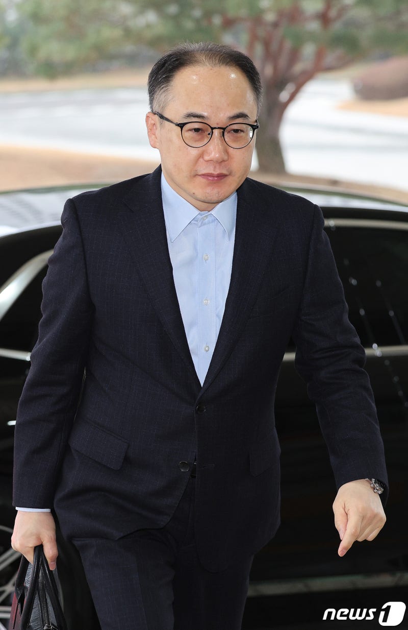 서울경찰청장 <b>수심위</b> 회부한 <b>이원석</b> 검찰총장