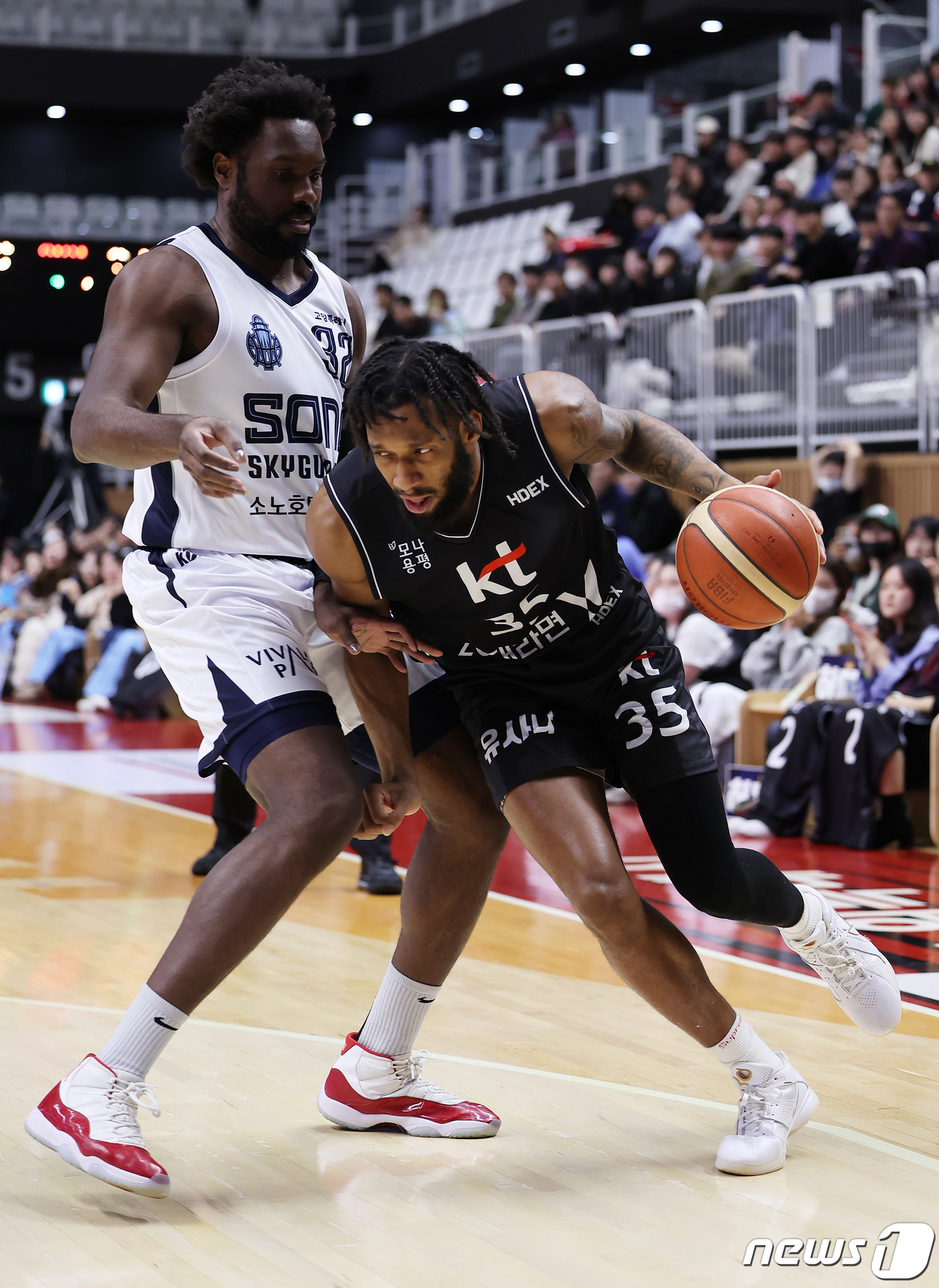 KT <b>배스</b>, <b>프로농구</b> 3라운드 MVP…86표 중 45표 획득