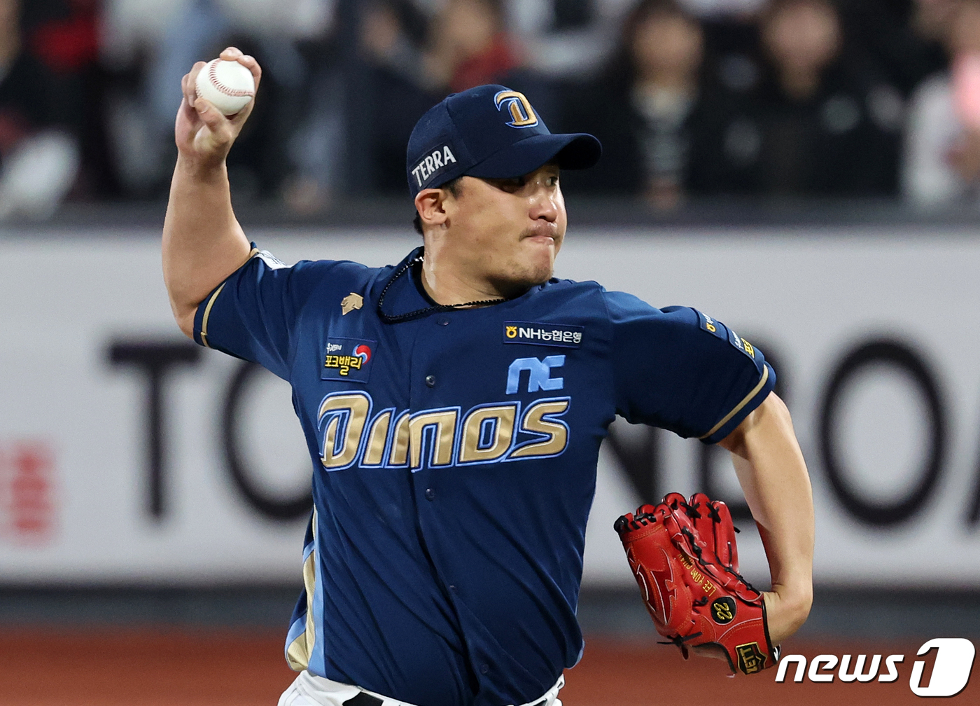 NC <b>베테랑</b> 이용찬 "<b>야구</b>는 원래 <b>투수</b>가 유리한데, 점점 불리해지네요"