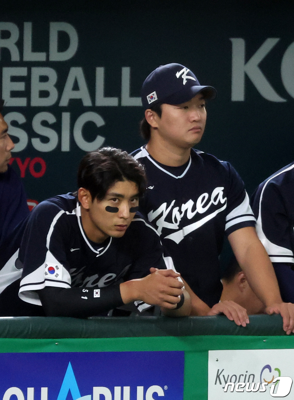 '바람의 가문' 미국에서도 화제…<b>이정후</b>·<b>고우석</b>, MLB 홈페이지 메인 장식