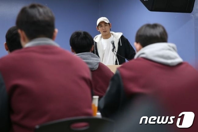 이정후가 특별강사로…키움 히어로즈, 2024 <b>신인선수</b> <b>오리엔테이션</b>