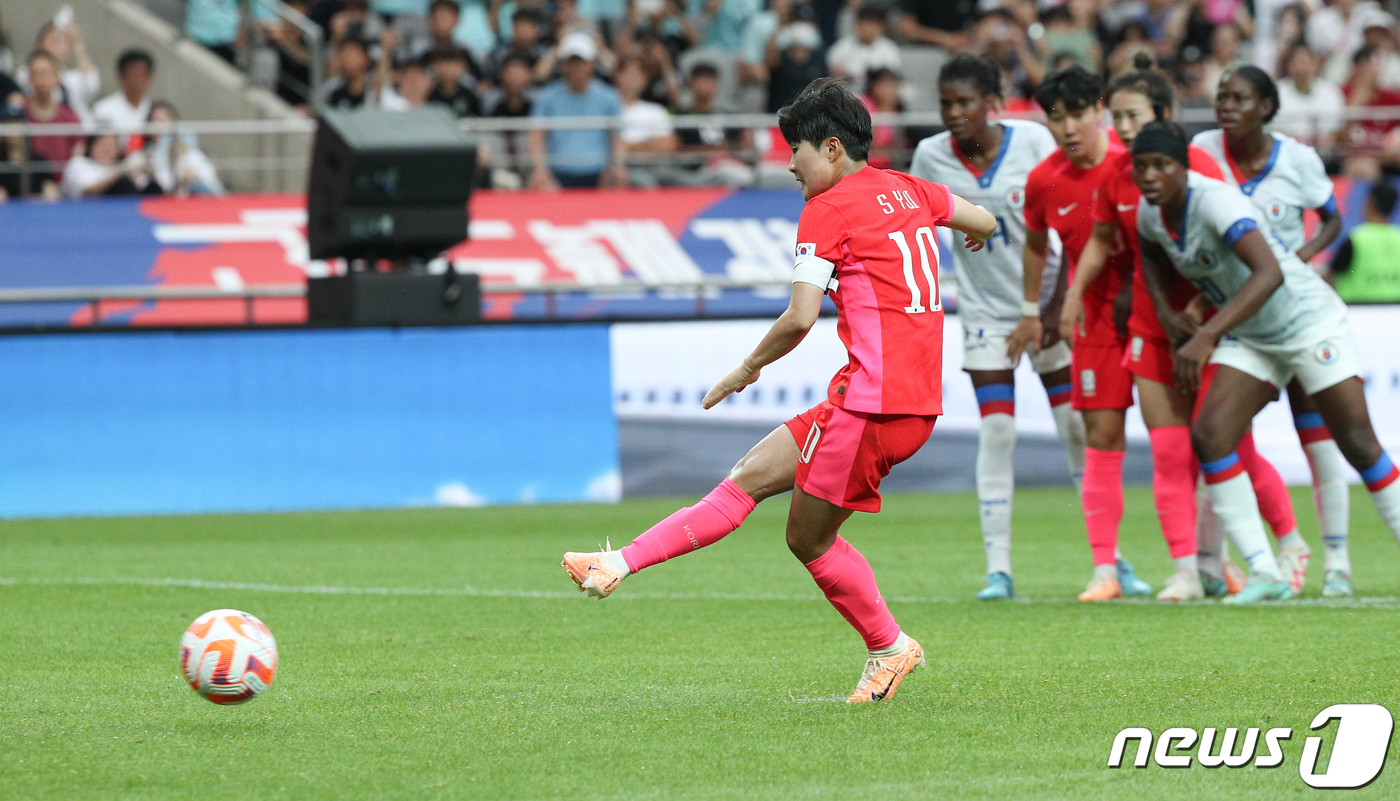 '지메시' <b>지소연</b>, 다시 큰물로…수원FC 떠나 미국 <b>시애틀</b> 레인FC 이적