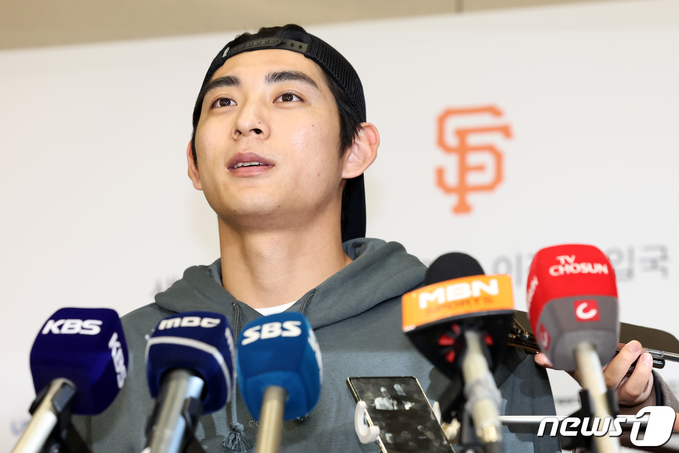 <b>이정후</b>, '올 <b>루키</b> 팀' 선정 예상…"뛰어난 선구안에 타격 기술도 최고"