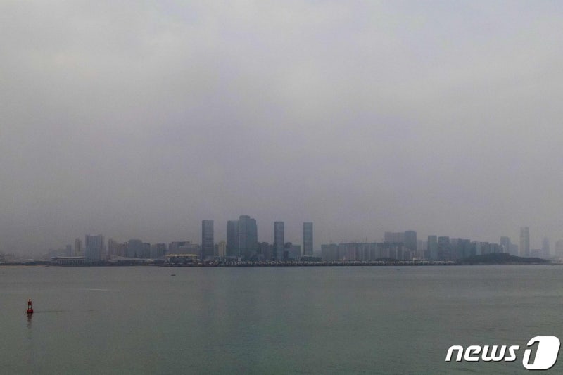 中<b>해경</b>, 대만 유럼선 승선해 '<b>검문</b>'…대만은 "국제 관행 부합 안해"