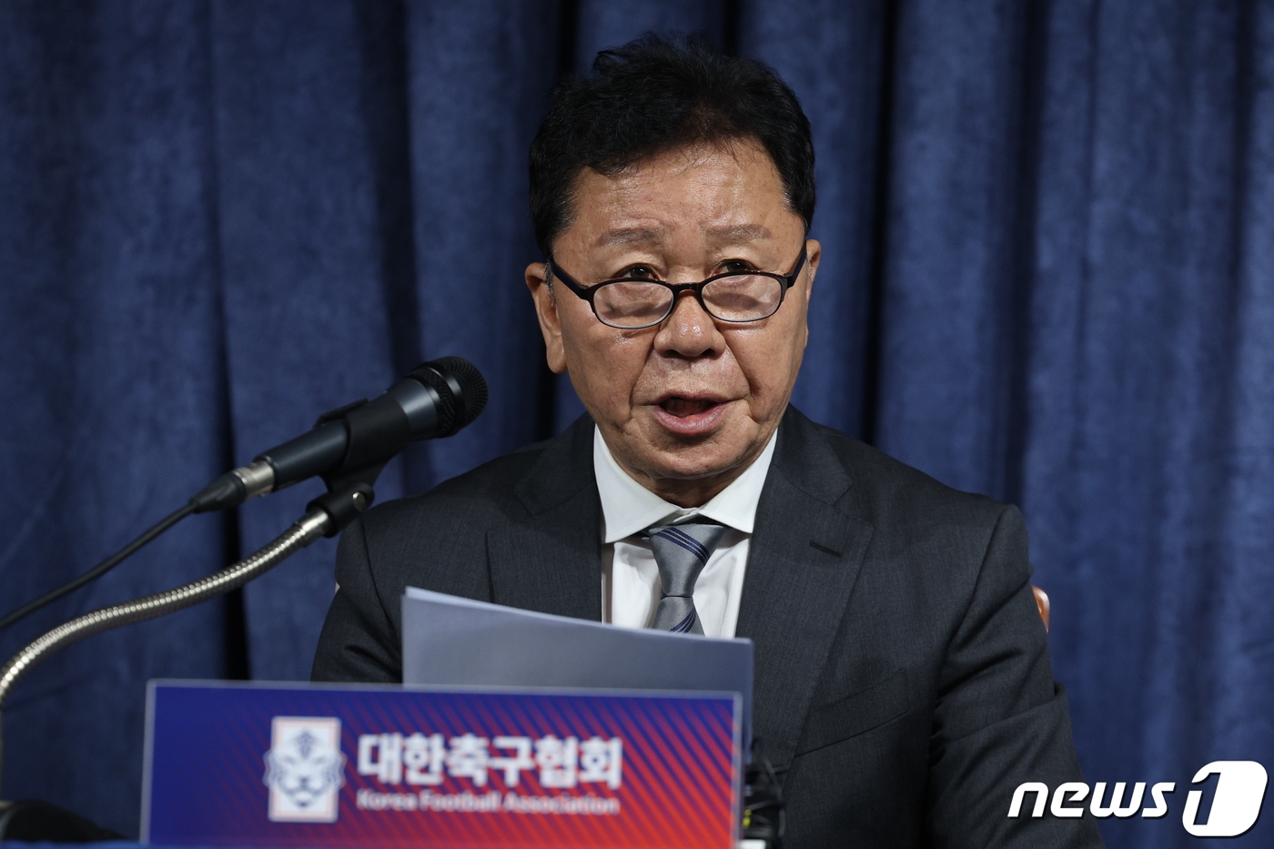 브리핑 갖는 <b>정해성 신임</b> 국가대표 전력강화<b>위원장</b>