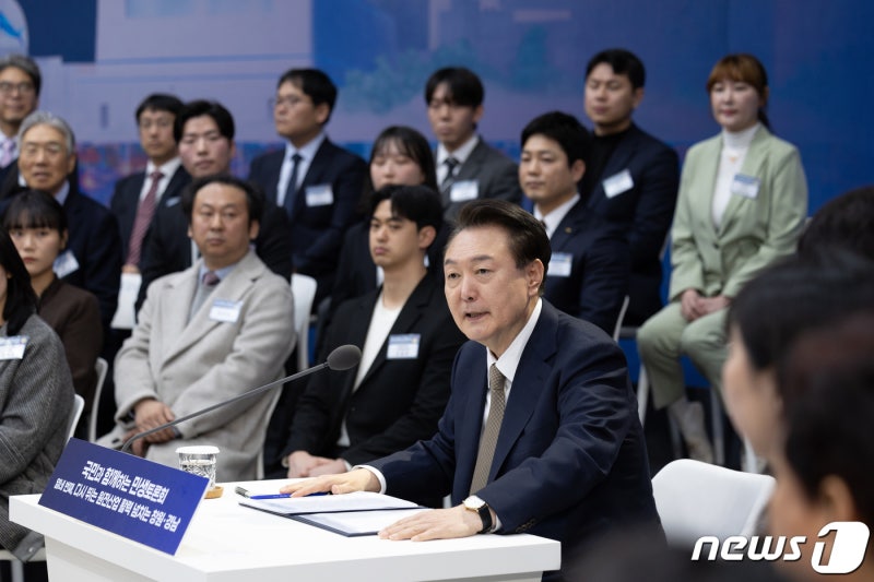 윤 <b>대통령</b> "<b>원전</b>은 <b>민생</b>"…4.3조 일감·금융 투입해 <b>원전</b> 재도약(종합)