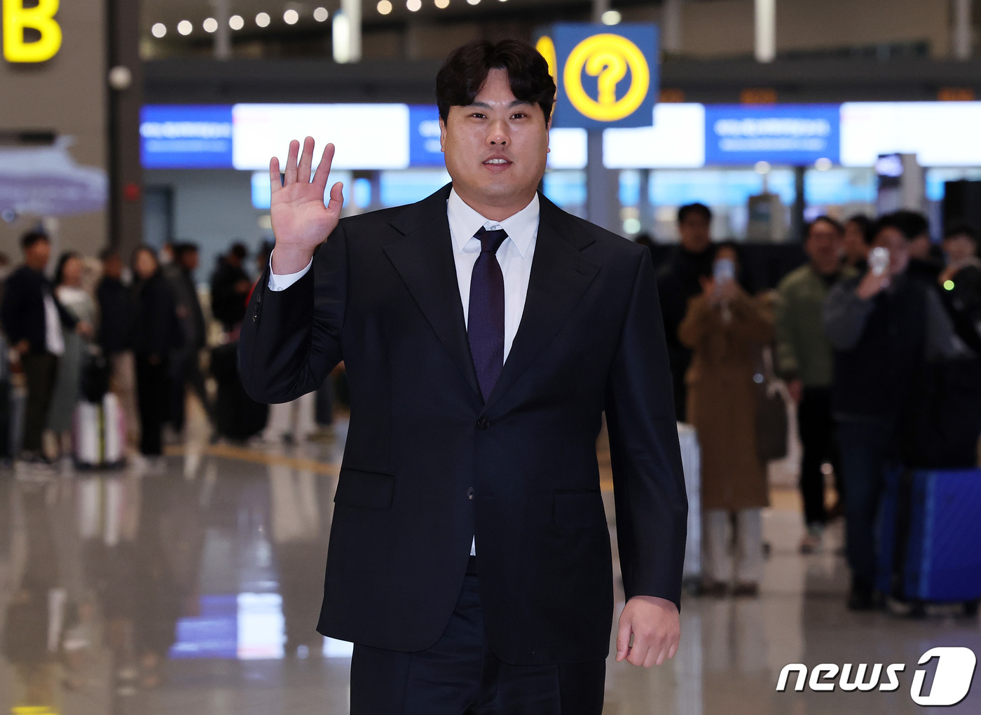 12년 만에 친정팀 <b>한화</b>로 돌아온 <b>류현진</b>