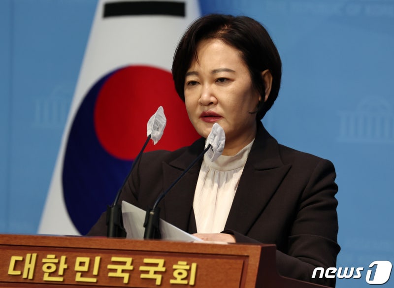 <b>이수진</b> "<b>이재명</b> 지지자들 막말…이러니 주변 사람들이 극단 선택"