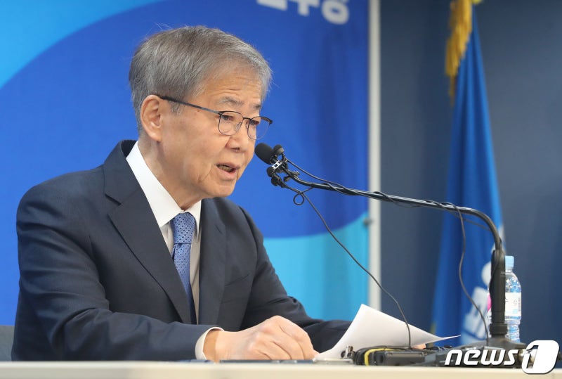 민주, <b>서영교</b>·<b>정청래</b> 등 '찐명' 대거 <b>단수공천</b>…비명은 '경선'(상보)