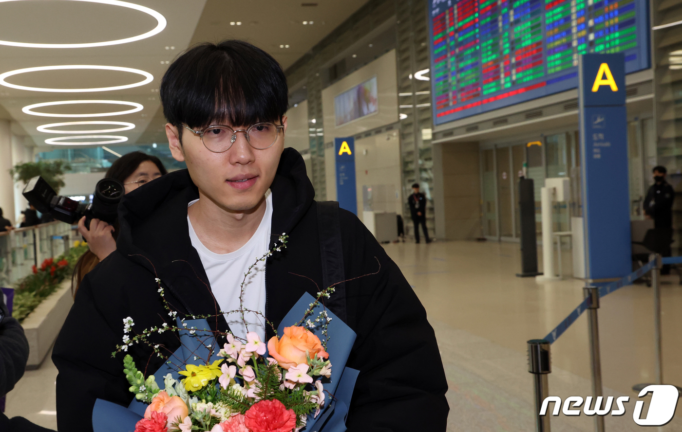 <b>신진서</b> 9단, 남해군에 <b>고향사랑기부금</b> 500만 원 기탁