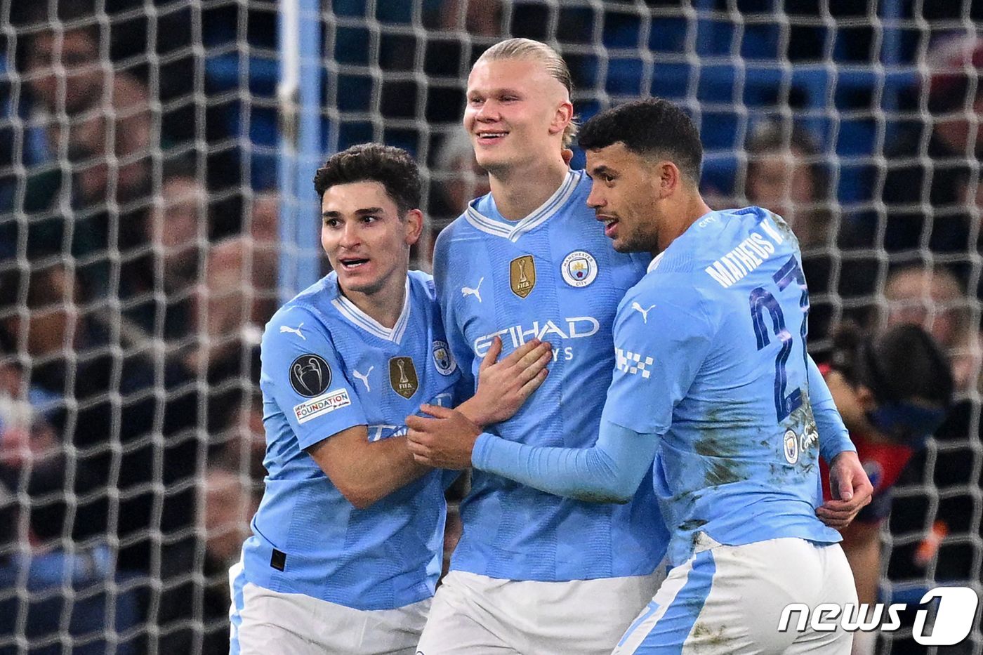 'UCL 우승 후보' <b>맨시티</b>‧레알, 나란히 <b>8강</b> 진출