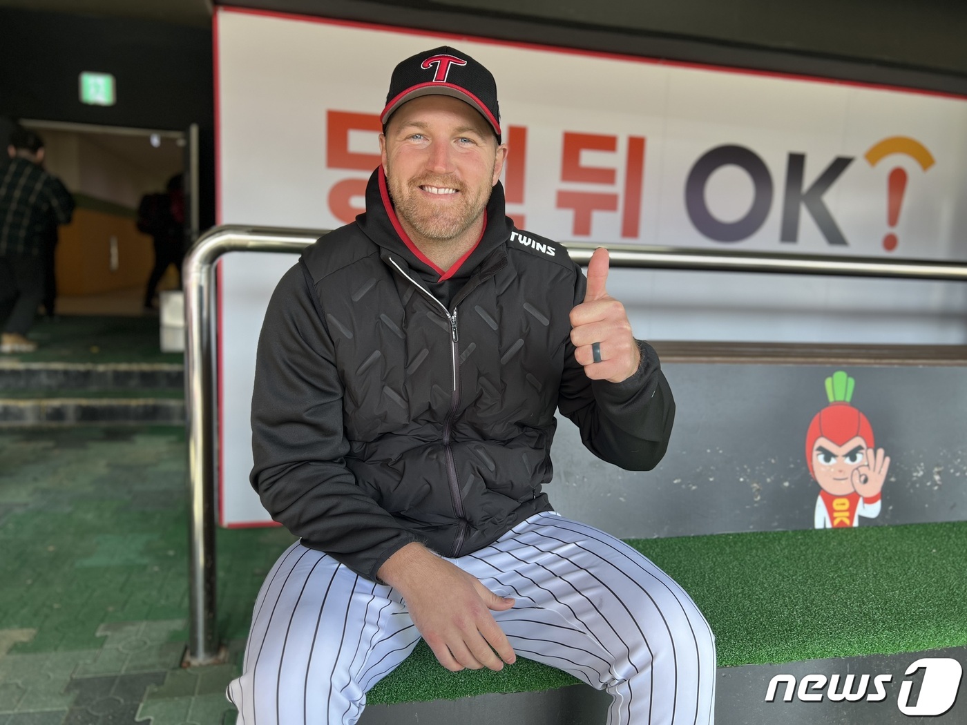 LG, 시범경기 개막전서 KT 제압…감독 교체한 KIA·<b>롯데</b>도 승리(종합)