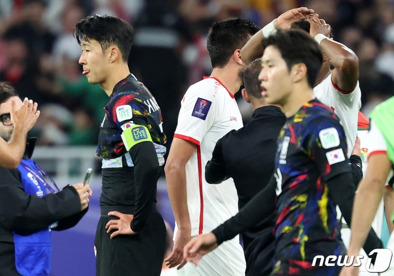 <b>홍준표</b> 거듭 "인성 나쁜 <b>이강인</b>, 대표팀 발탁은 안 될 말"…명단발표 <b>하루</b> 앞...