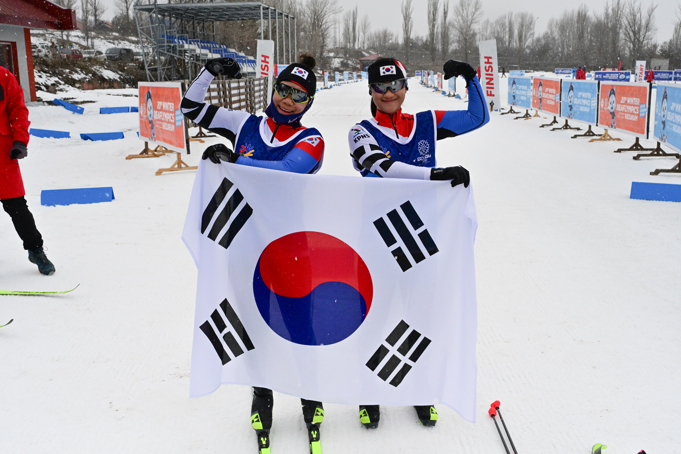 <b>김관</b>·<b>이선주</b>, 동계 <b>데플림픽</b> 크로스컨트리 銅…한국 선수단 3번째 메달