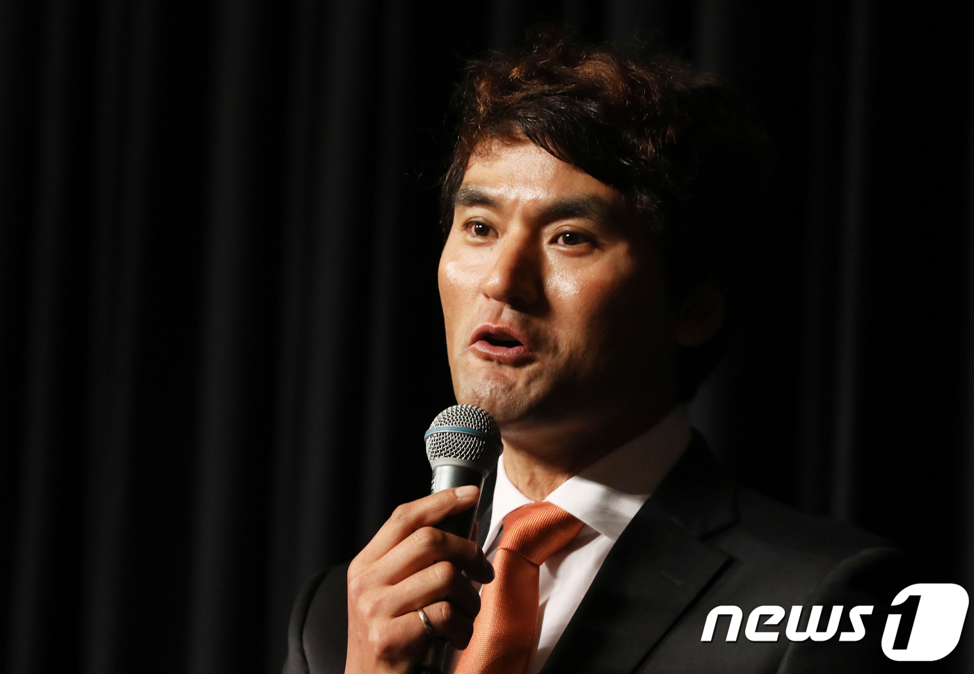 '韓 최초 빅리거' <b>박찬호</b>, MLB <b>서울</b>시리즈 1차전 시구 나선다