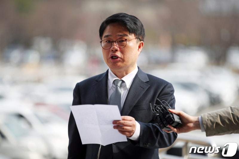 <b>복지부 장차관</b> 고발하는 의사단체 입장은?