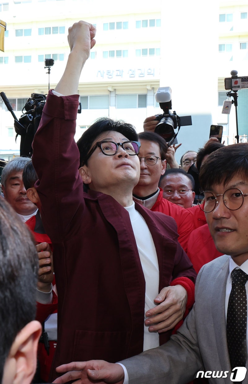 <b>대구 서문시장</b> 찾은 <b>한동훈</b>