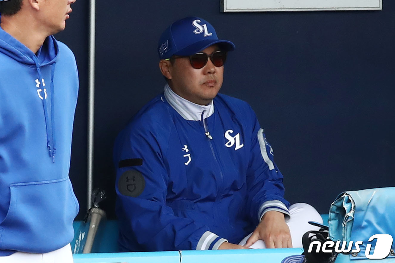 6년만의 <b>개막전</b> 승리 이끈 <b>삼성</b> 박진만 "선수들, 영혼까지 불태웠다"