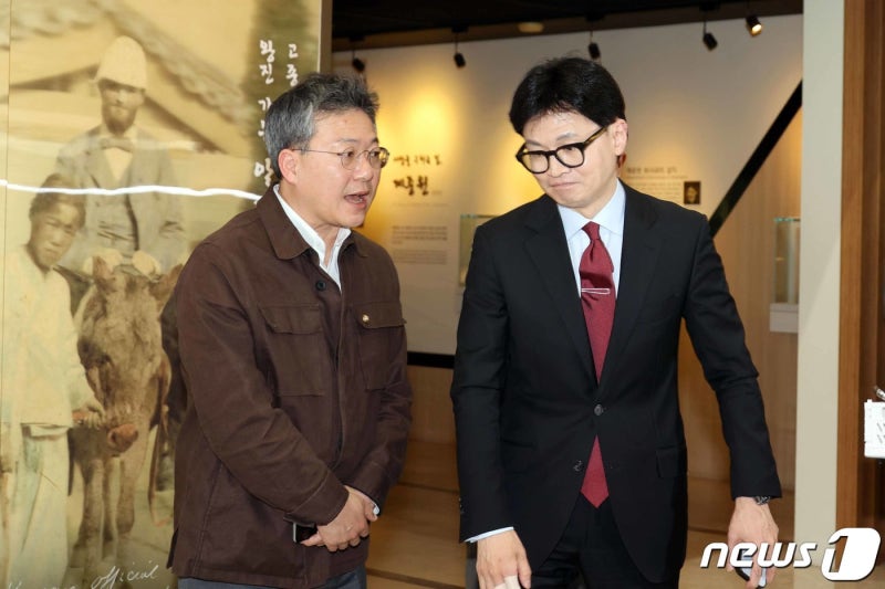 <b>의대교수협</b>과 <b>간담회</b> 마친 <b>한동훈</b>
