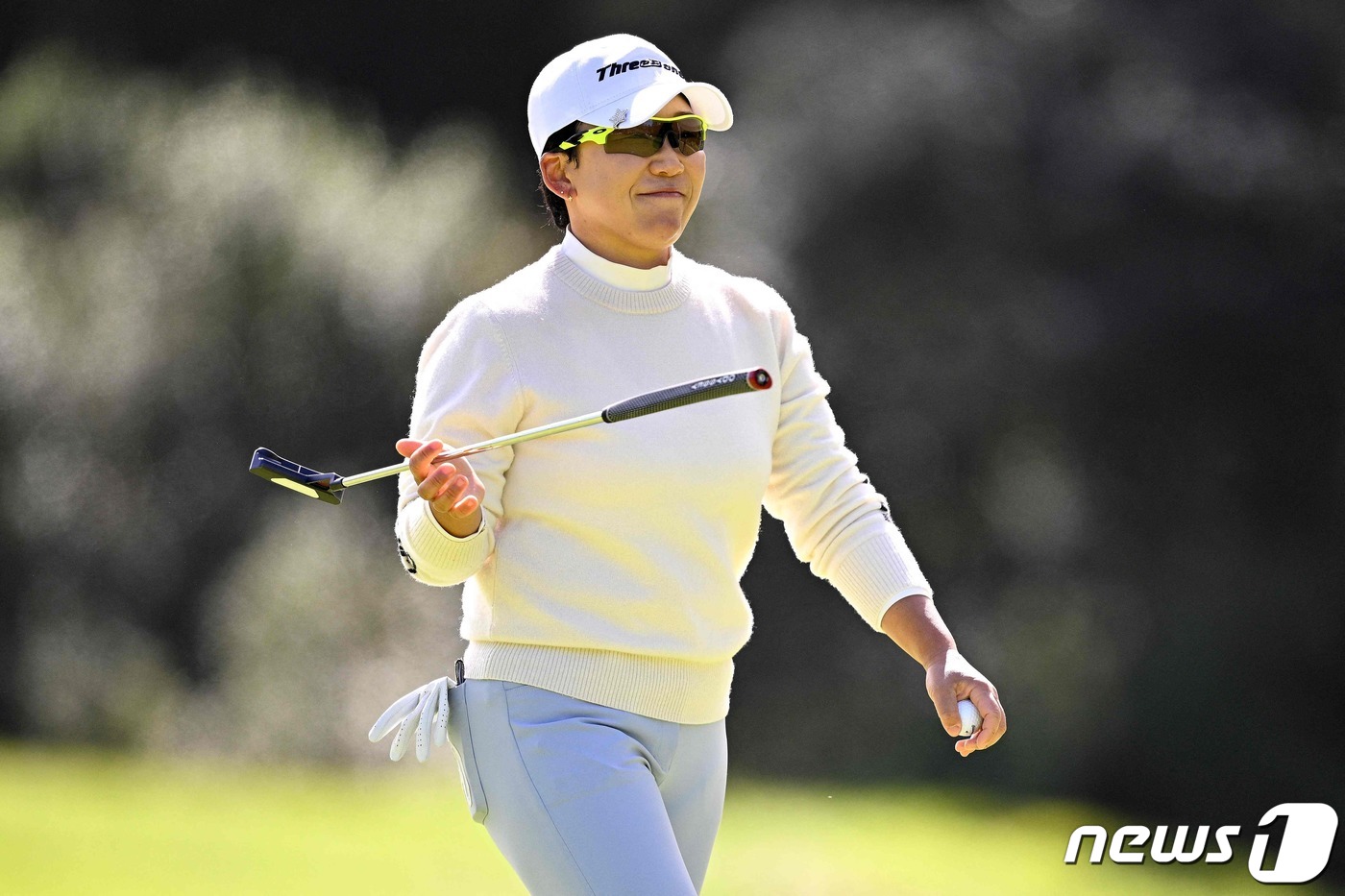 <b>신지애</b>, LPGA 투어 퍼힐스 <b>박세리 챔피언십</b> 5위…코다 우승