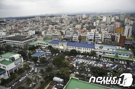 [제주시 소식]난임<b>부부</b> <b>시술비 지원</b> 확대… 난자 동결비도 <b>지원</b>