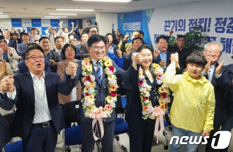 <b>21대</b> 이어 22대 총선도 민주당 광주·전남 18석 '싹쓸이'