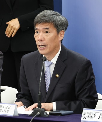 정부, <b>소상공인 스마트상점</b>·공방 자금조달 지원 강화…제도 개선도