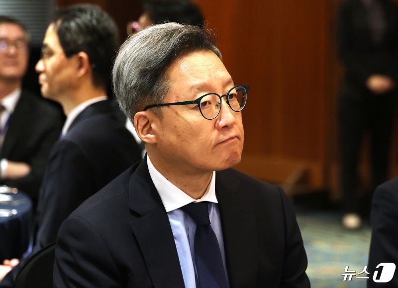 '<b>갑질</b> 의혹' 정재호 <b>주중대사</b> 감사 종료…"징계 없이 '구두주의'"(종합)