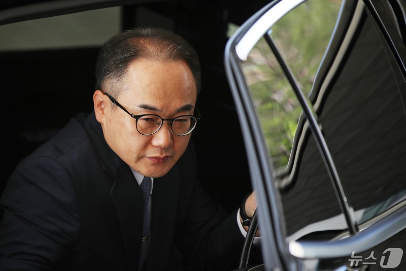 이원석 <b>검찰</b>총장 "인사는 인사, 수사는 수사"…김 <b>여사</b> 수사 "원칙대로"
