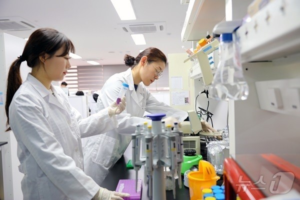<b>에이치엘비</b> 간암 1차 병용 치료제, FDA 허가 여부 발표 임박
