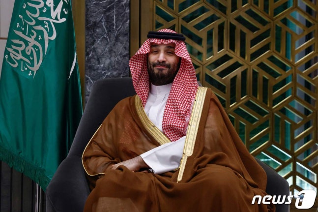Saudi Arabian Crown Prince Mohammed bin Salman meets with US Secretary of State Tony Blinken on his sixth Middle East tour since the outbreak of the Gaja Earth War, during his visit to Jedda on the 20th local time. March 21, 2024 ⓒ AFP= News1 ⓒ Ne