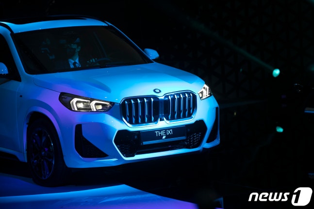 BMW THE iX1 vehicle is being unveiled at the '2023 Seoul Mobility Show' held at KINTEX in Goyang City, Gyeonggi-do on the 30th. 2023.3.30/News1 © News1 Reporter Lee Seung-bae