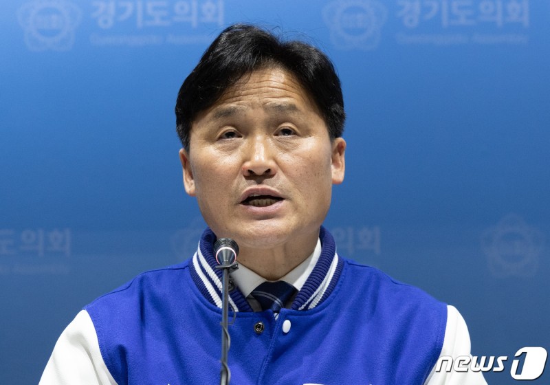 '원조 친명' <b>김영진</b> "<b>당헌</b>당규 개정, 다수 문제제기 전혀 반영 안돼"