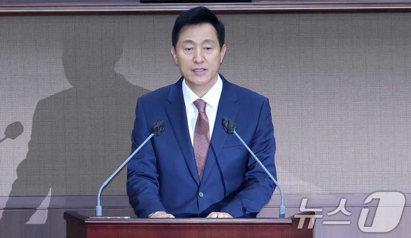 <b>오세훈</b> "이승만 <b>기념관</b>, 여론 지켜보는 중…공과 50대 50 전시"(종합)