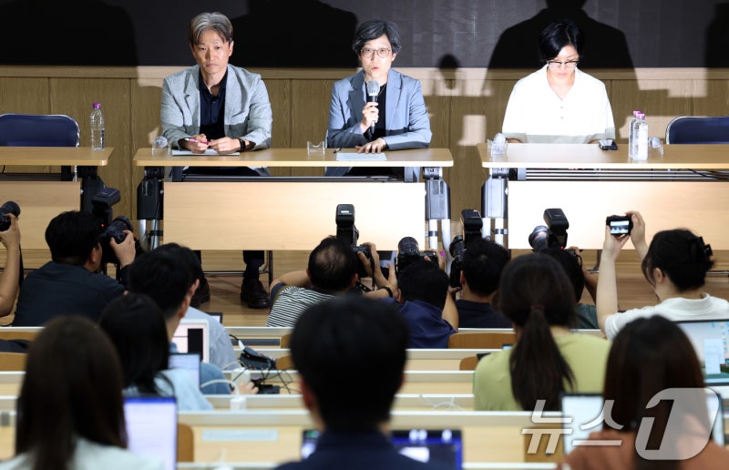 '휴진 D-1' 반전 맞을까…서울의대 교수들, 오늘 <b>국회 복지위</b>와 회동