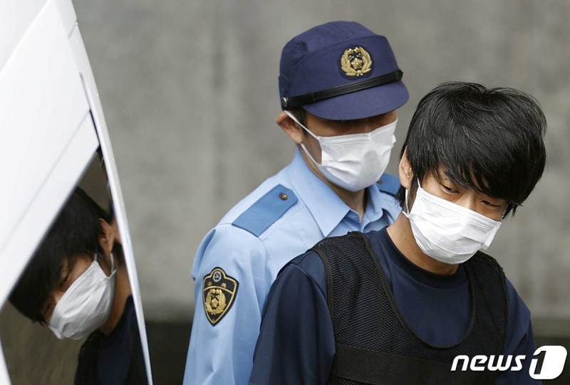 아베 <b>총격범</b> "<b>통일교 해산명령</b> 등 지금 같은 상황 올 줄 몰랐다"