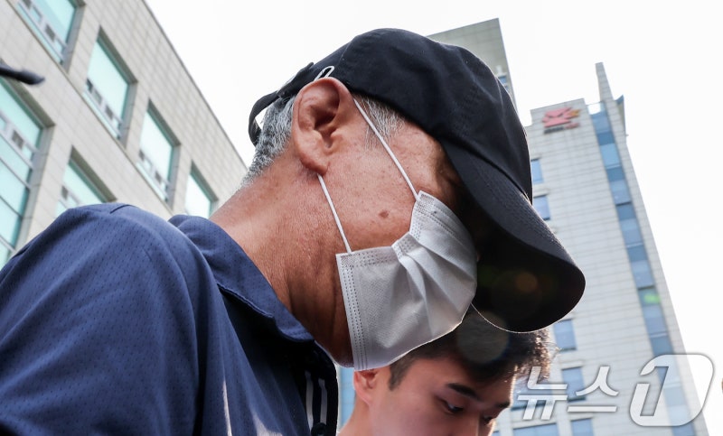 '교제 반대'에 앙심, 강남 오피스텔서 '<b>모녀</b> 살해' <b>박학선 구속 기소</b>