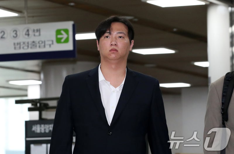 '<b>김하성</b> 공갈 <b>혐의</b>' <b>임혜동</b> 두 번째 구속 기로…'묵묵부답'(종합)